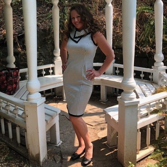 Poshmark Ambassador 🌟 - Picture 7 of 8